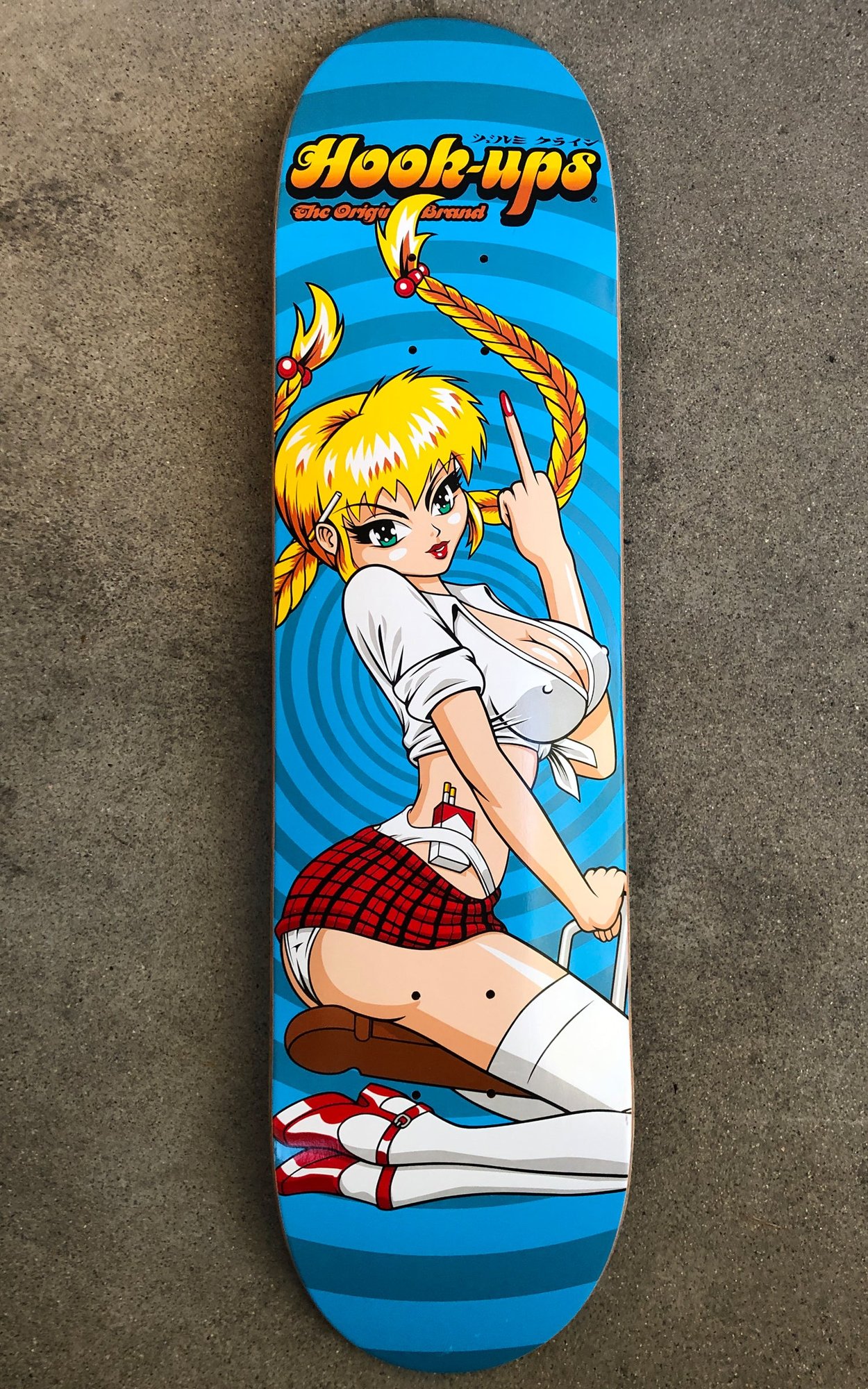 Hook-Ups Suzy deck