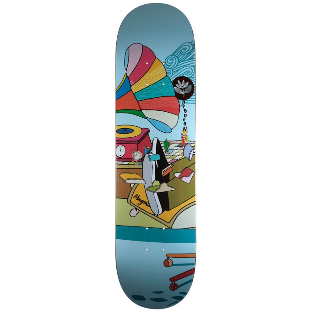 Magenta Günes Ozdogan Lucid Dream deck