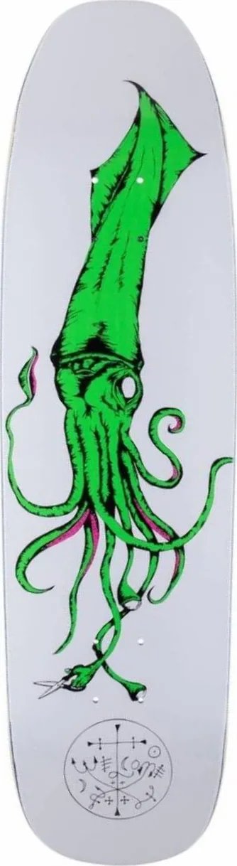 Welcome Squid On Nimbus 3000 deck