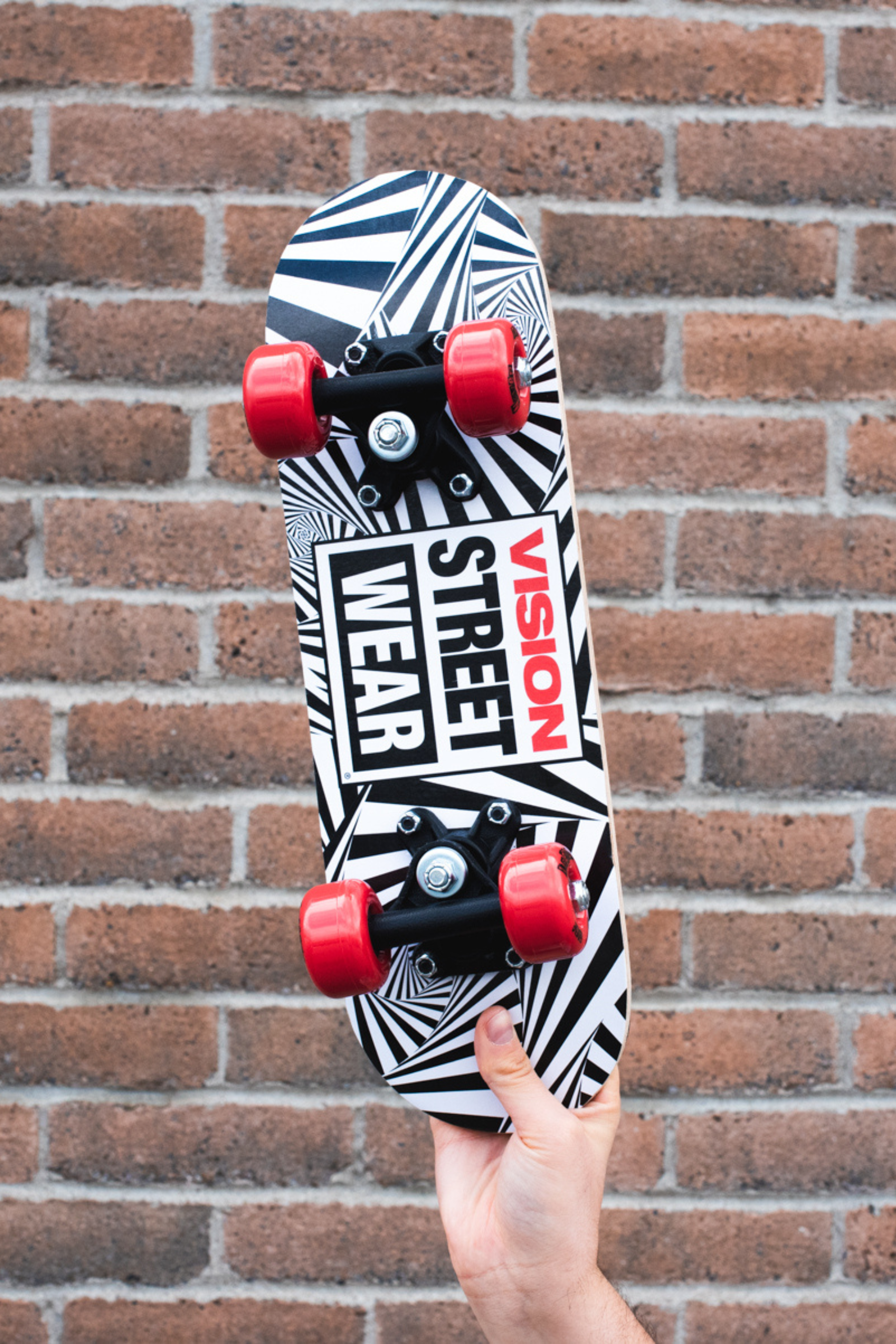 Vision Street Wear MINI - BLACK/WHITE deck