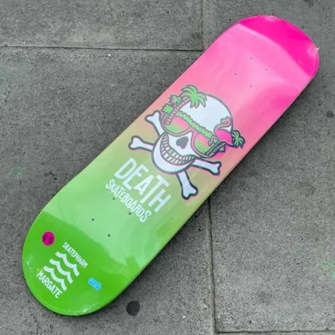 Death Skateboards Skate Pharm Tropical Skull deck