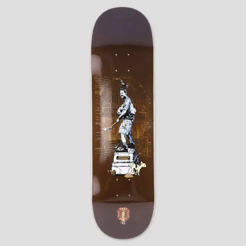 Passport & Anthony Stone Mapstone Guest deck