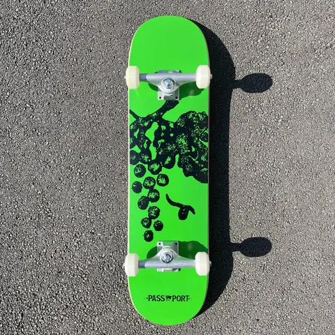 Passport Pass~Port Life Of Leisure Series Grapes deck
