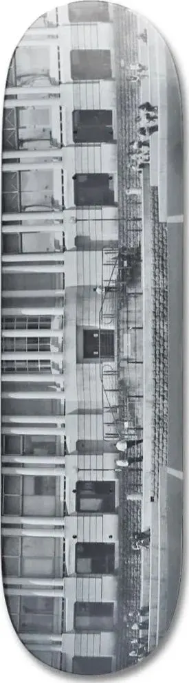 Skateboard Cafe CAFE x DC SHOES Lloyds Photo deck