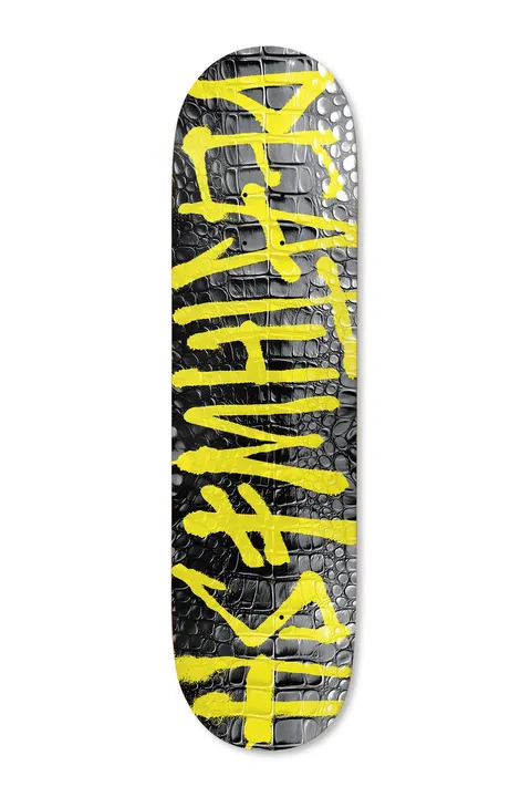 Deathwish Daisy Gator 8.0 skateboard deck: Large yellow brush-painted Deathwish lettering running up the deck over a glossy black and grey crocodile-skin texture.